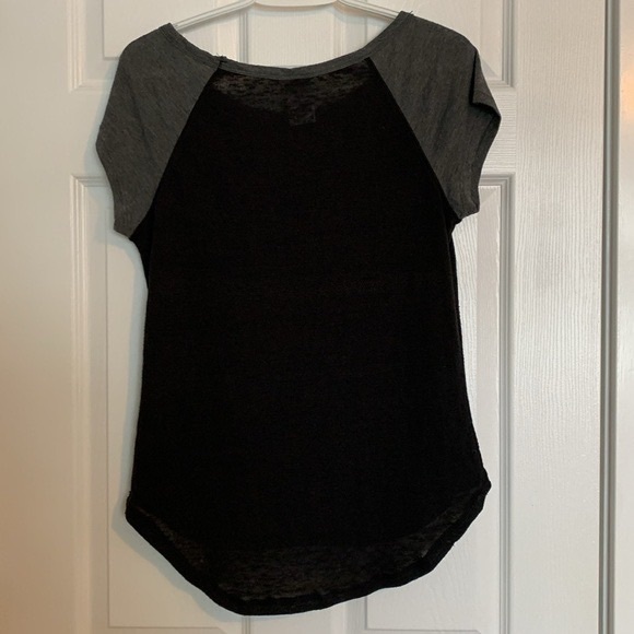 Disney Minnie Mouse Size Girls 11/13 T-Shirt Ca
Sleeves Chalk Paint Print fun - Picture 3 of 6